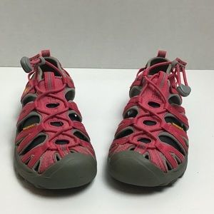 Keen pink waterproof trail sport sandals. 4